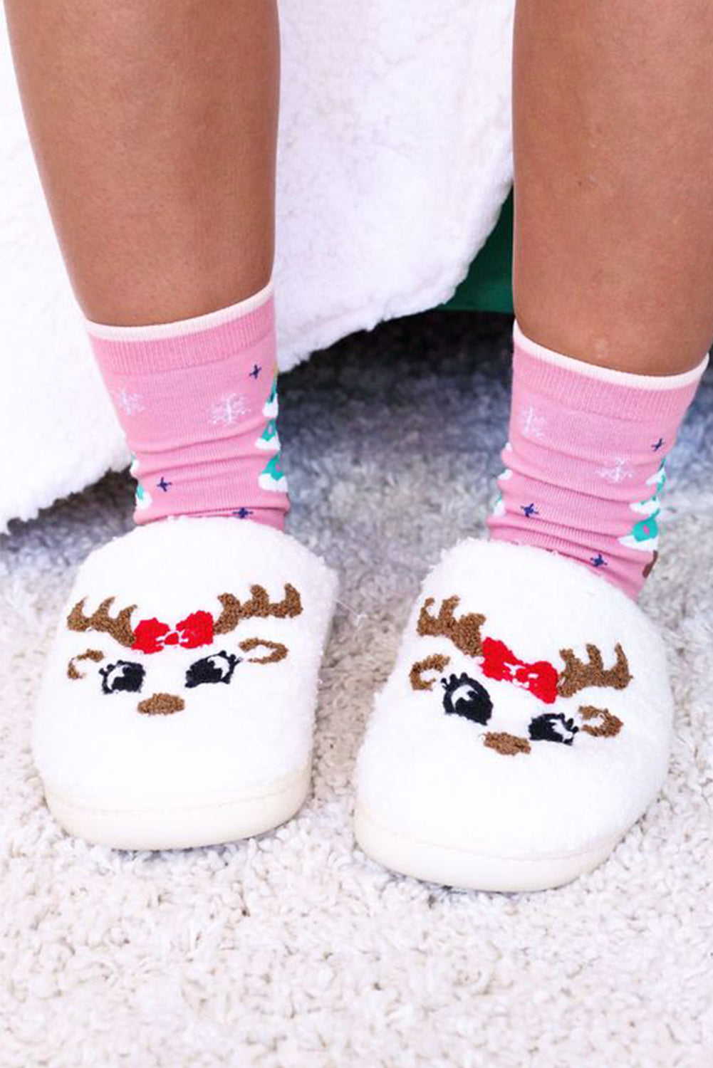 White Christmas Cartoon Pattern Slippers