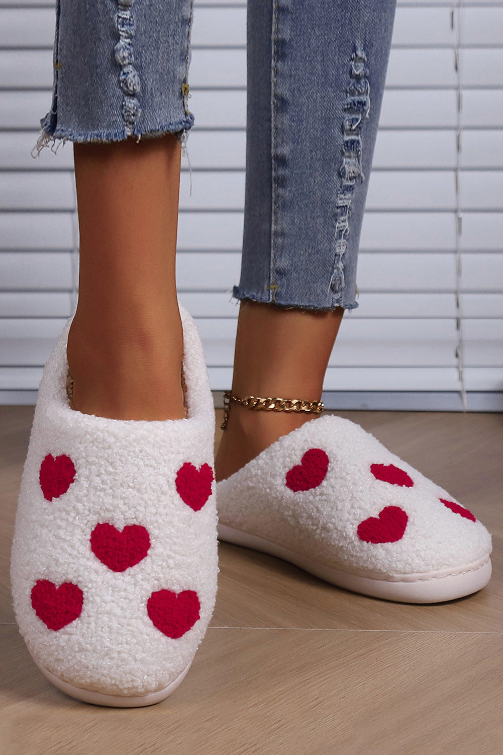 White Valentines Day Hearts Print House Slippers